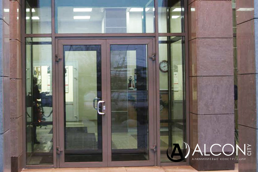 Двери алюминиевые со стеклом в Нефтекамске